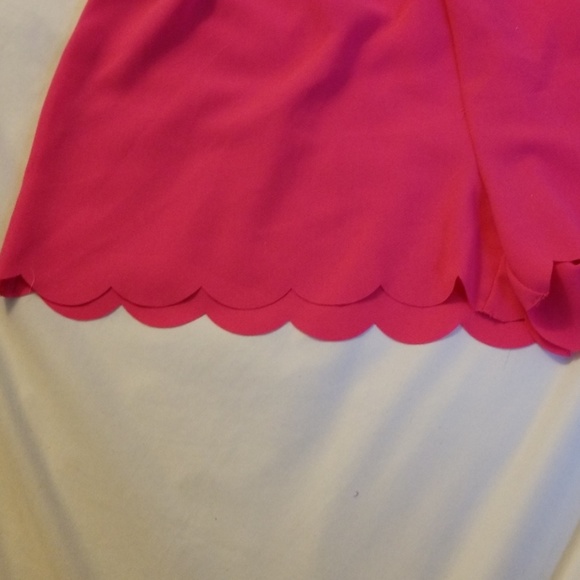 Everly scalloped hem romper - Picture 3 of 6